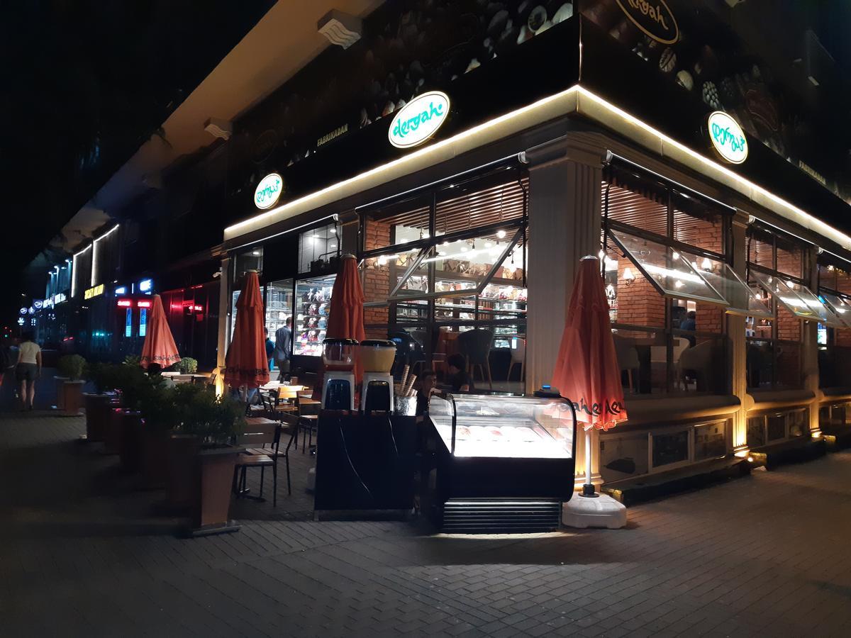 Apartment Gabo777 Batumi Zewnętrze zdjęcie